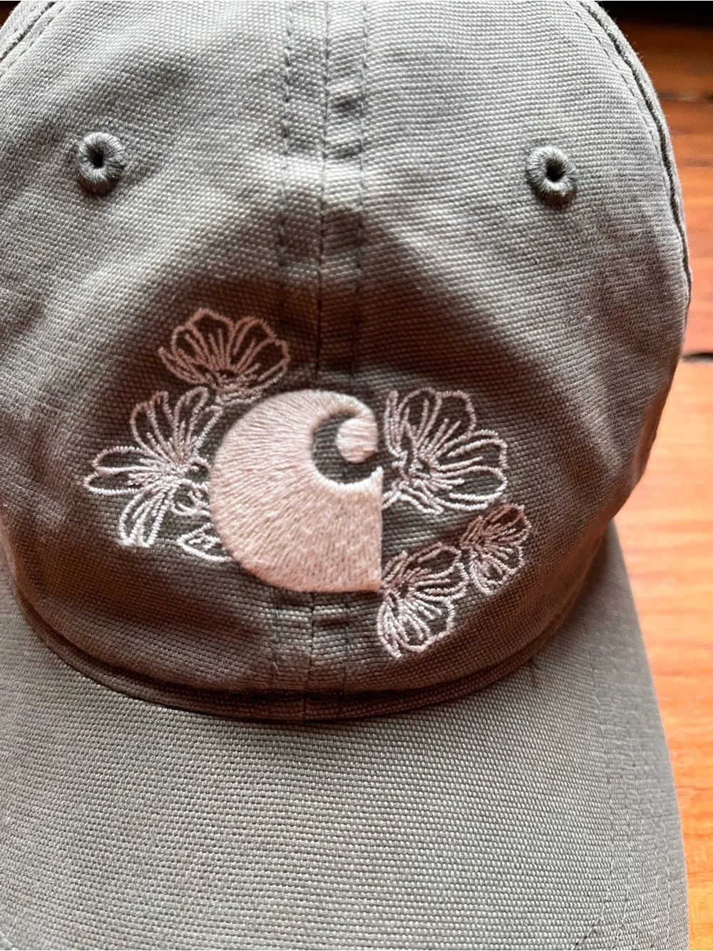 Carhartt cap olive